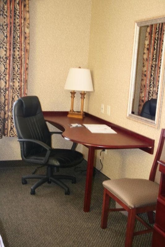 Hampton Inn & Suites Toledo-Perrysburg Rossford Zimmer foto