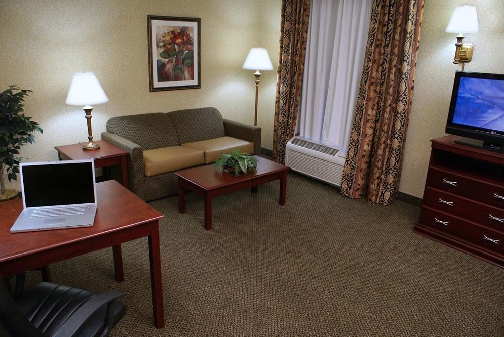 Hampton Inn & Suites Toledo-Perrysburg Rossford Zimmer foto